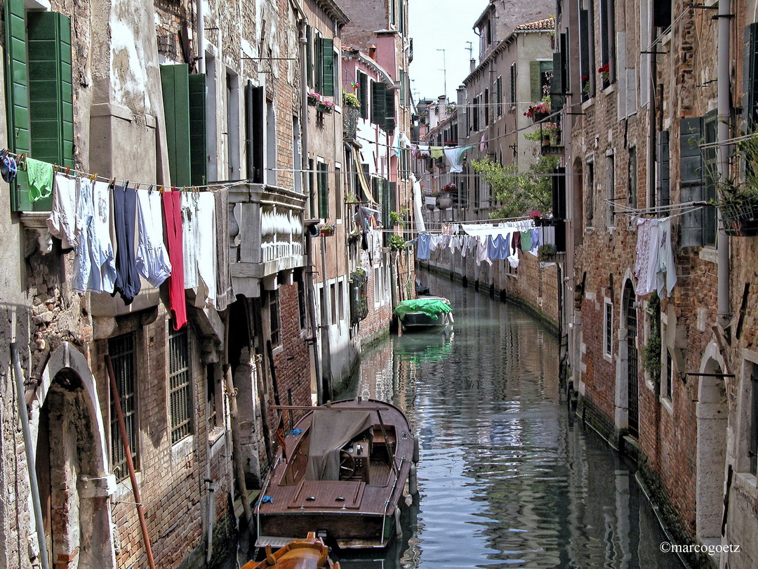 WASSERSTRASSE VENEDIG ITALIEN 